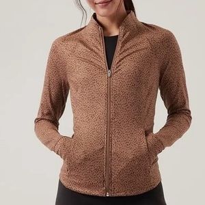 ATHLETA Salutation Jacket | Beige Leopard Print